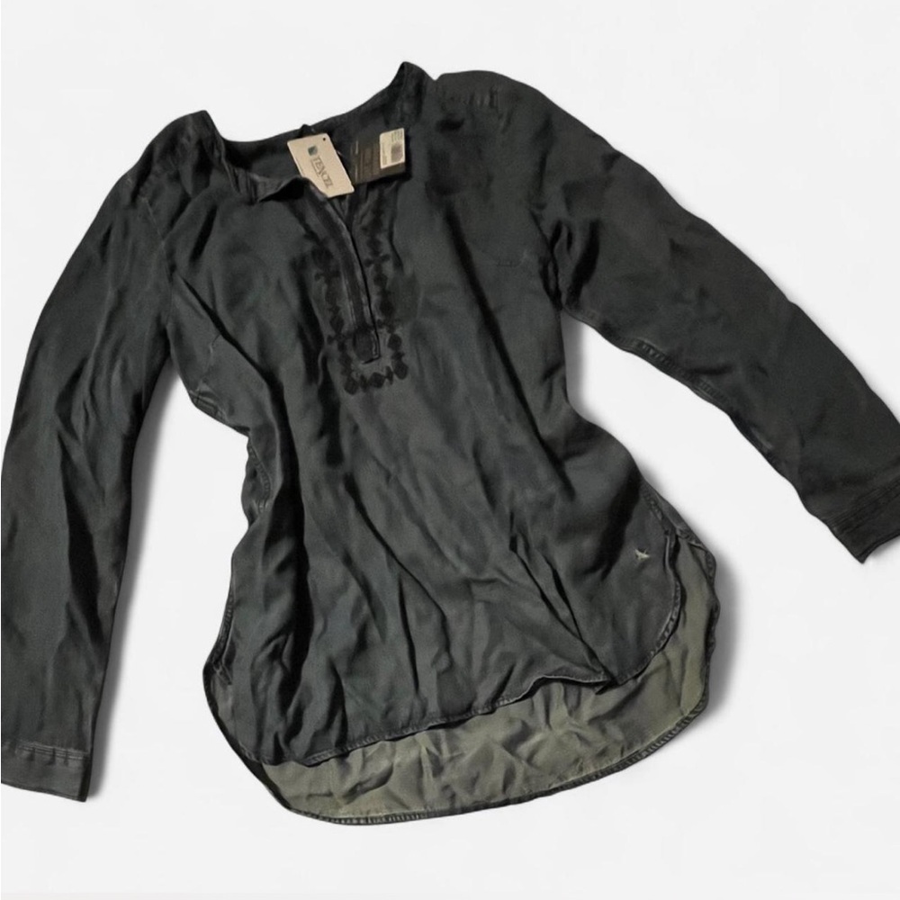 Eddie Bauer Chambray Embroidered Long Sleeve Blouse, Sz Large, NWT